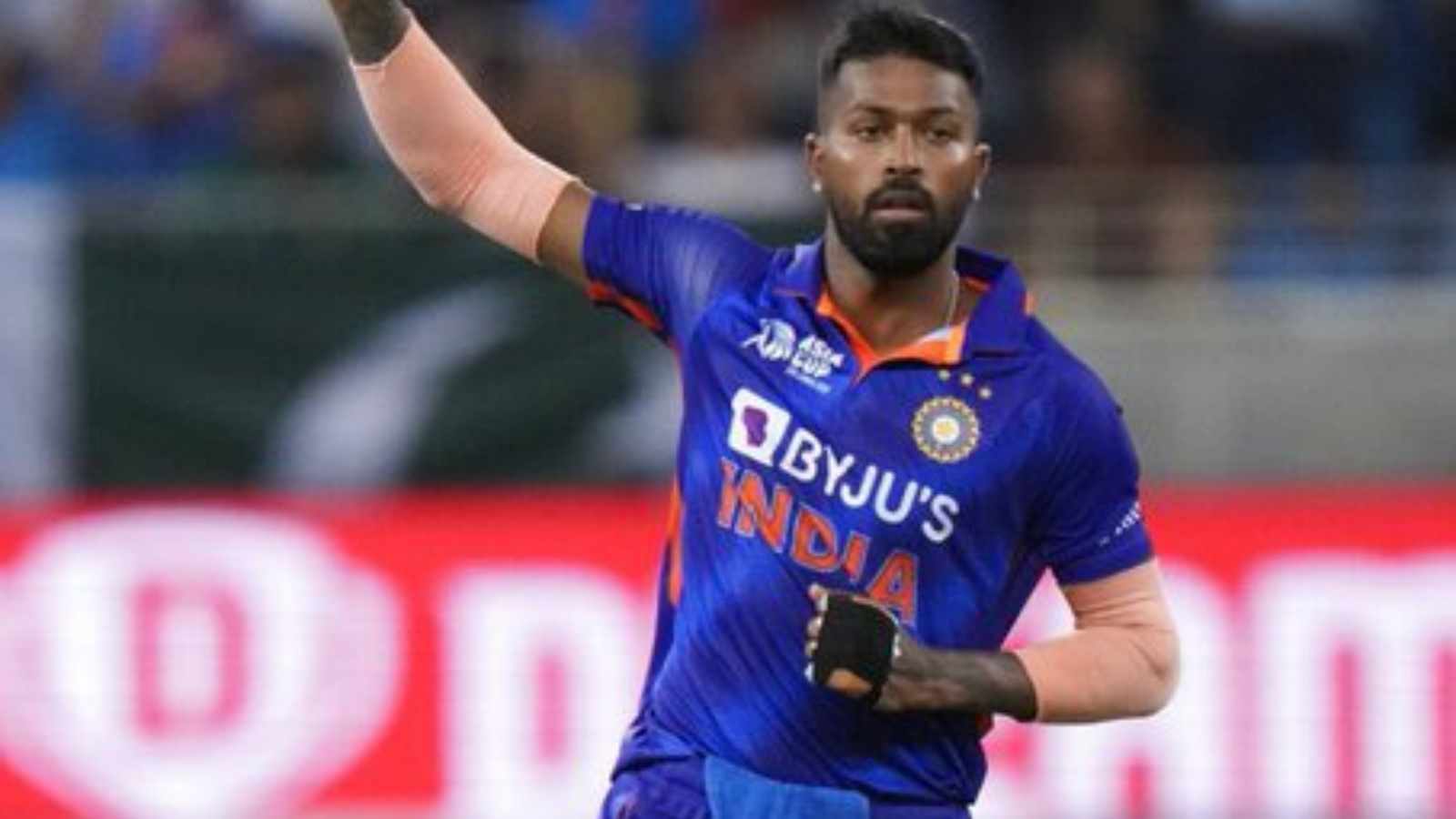 Hardik Pandya S Reaction Says It All Virat Kohli S Nonchalant