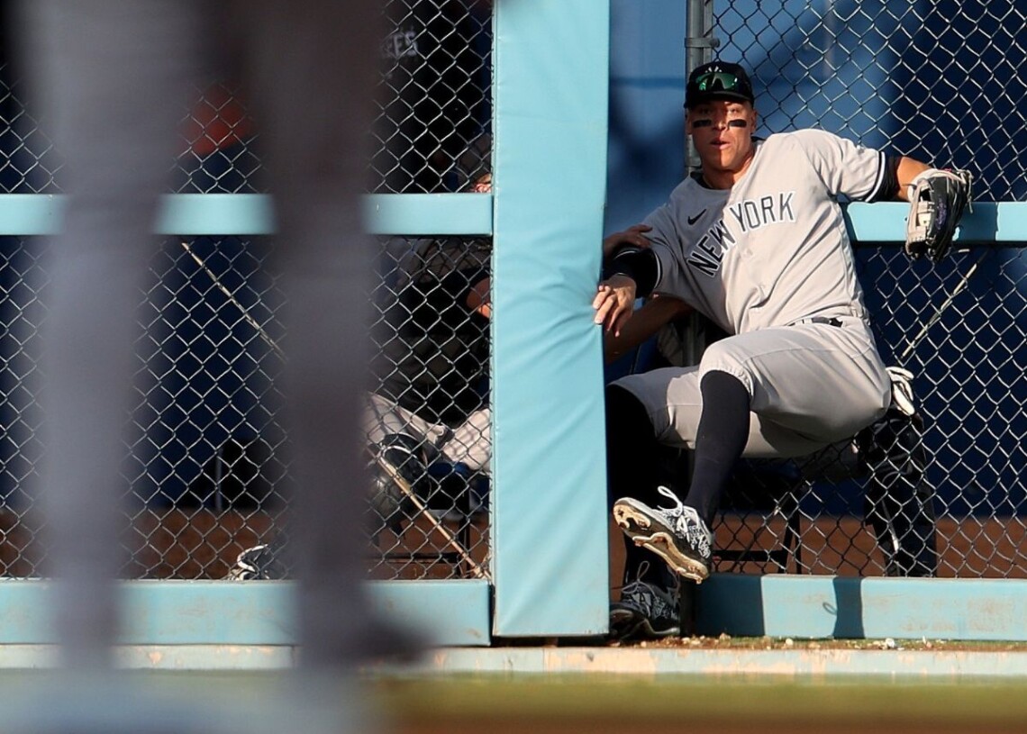 WATCH NY Yankees Aaron Judge Barges Through Fence At Dodger Stadium