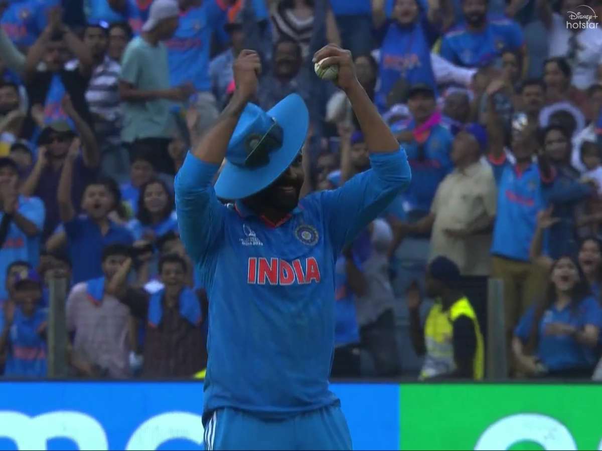 Watch Ravindra Jadeja Pulls Off Insane Catch To Dismiss Mushfiqur