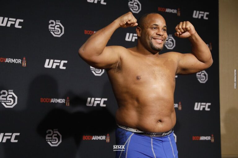daniel cormier figure
