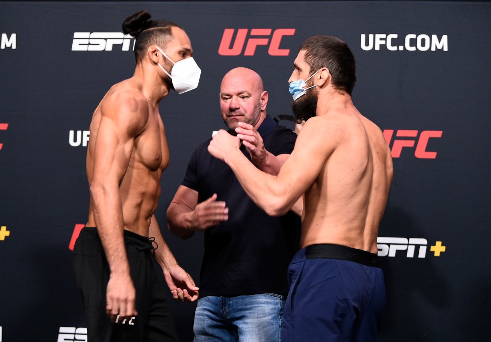 UFC Vegas 9: Zelim Imadaev slaps Michel Pereira during face-off