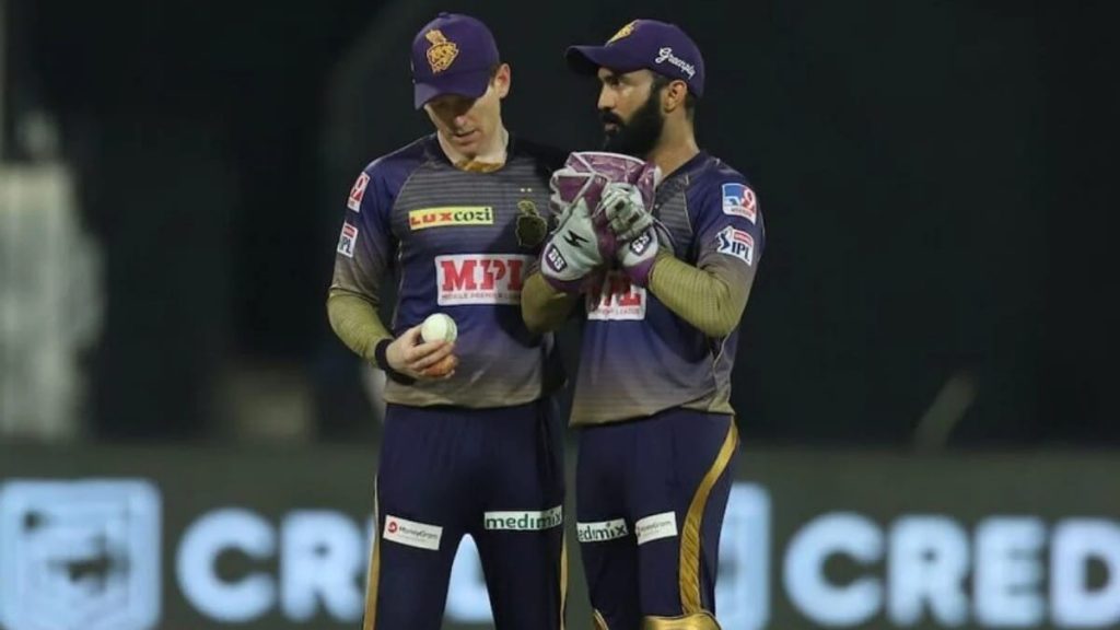 Eoin Morgan and Dinesh Kartik