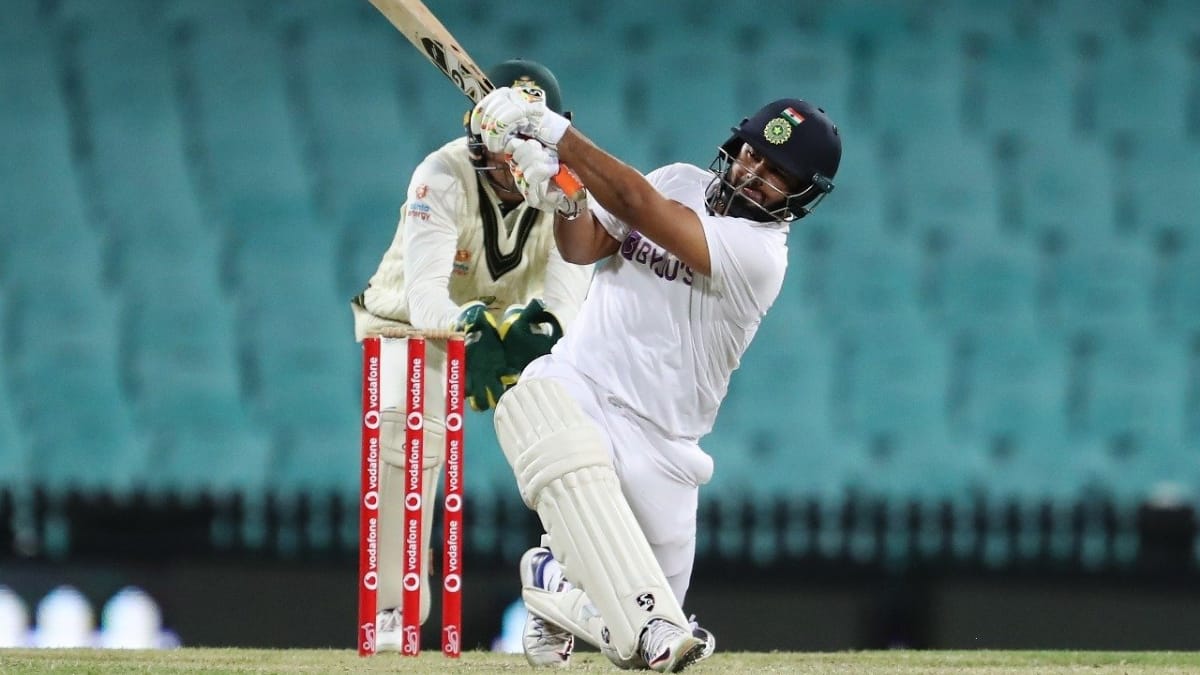 India vs Australia: Watch Rishabh Pant as he gets a blessing behind the stumps