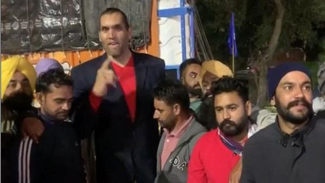 wwe-the-great-khali-protest
