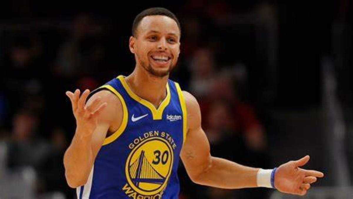 Stephen Curry bangs 38 as Warriors cruise past Rockets 125-109