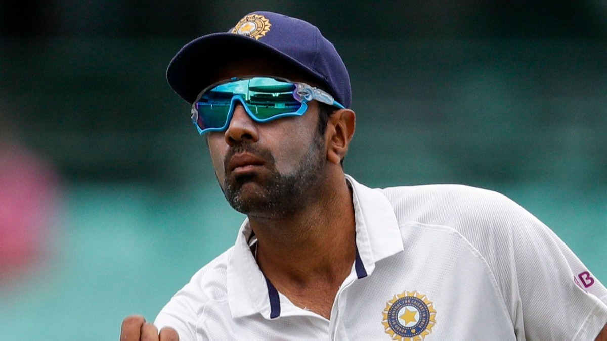 “Jet-lagged faces” – Ashwin posts picture with his daughters after reaching England