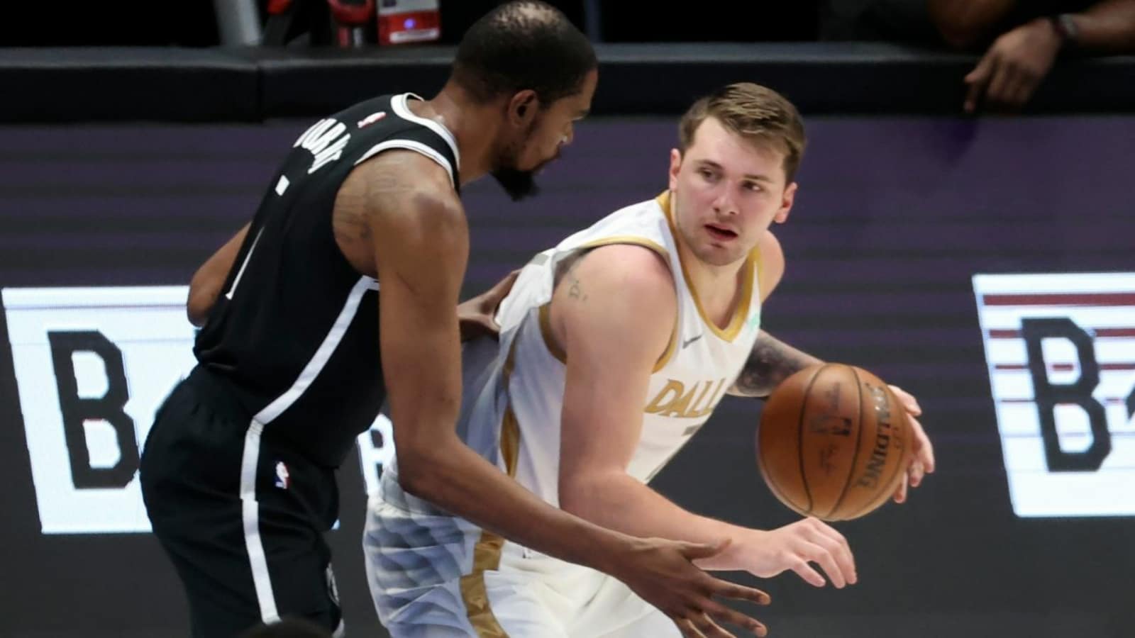 “Smooth out there”: Kevin Durant lauds Luka Doncic with high praise