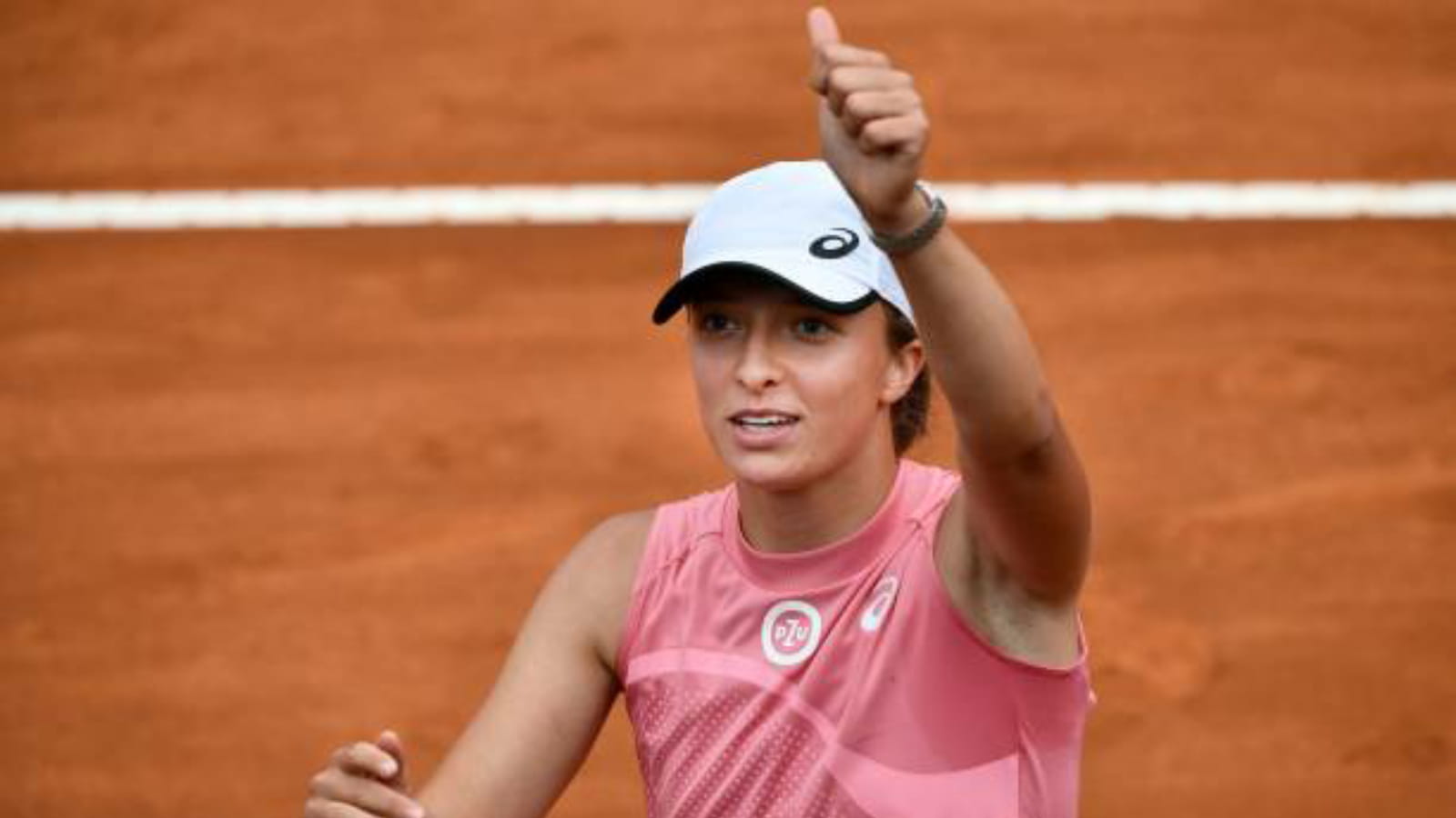 French Open 2021: Iga Swiatek starts her Championship defense in style, defeats Kaja Juvan on her Birthday