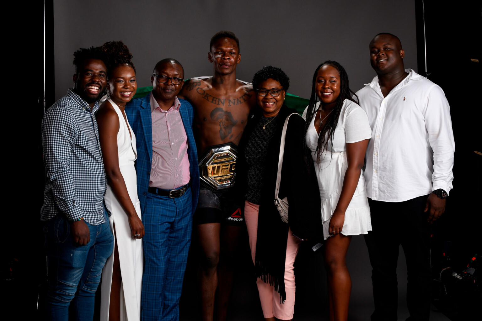 israel-adesanya-net-worth-2023-ufc-salary-and-endorsements-firstsportz