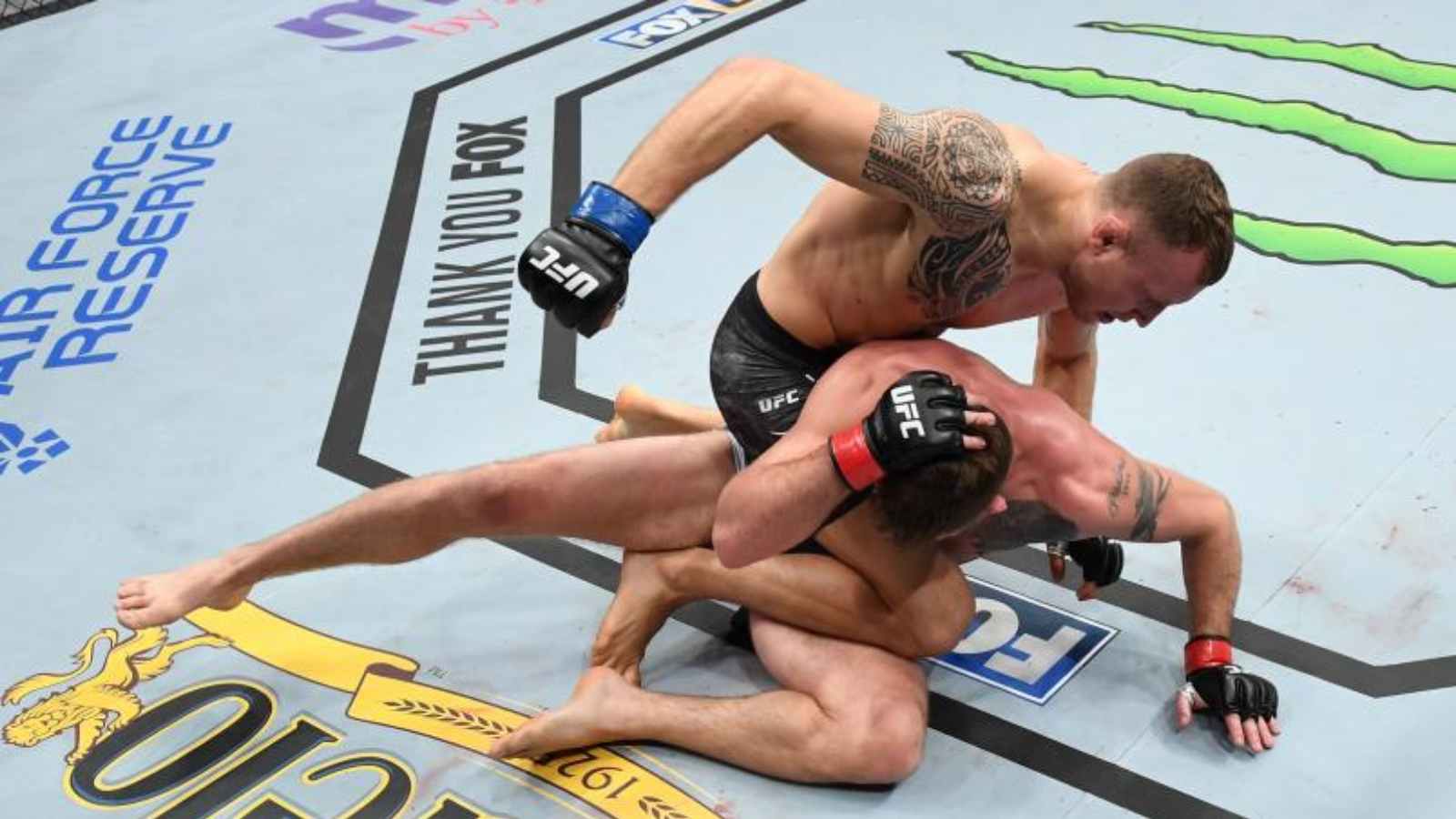 “There is not a man in the world I can’t finish on the ground,” Jack Hermansson made some bold claims about his ground game