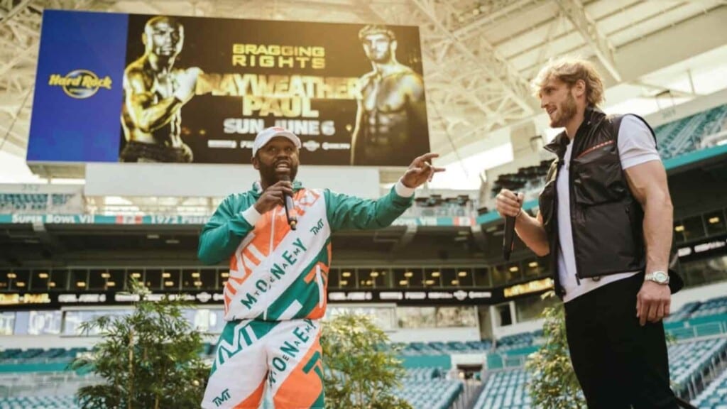 Logan Paul Floyd Mayweather