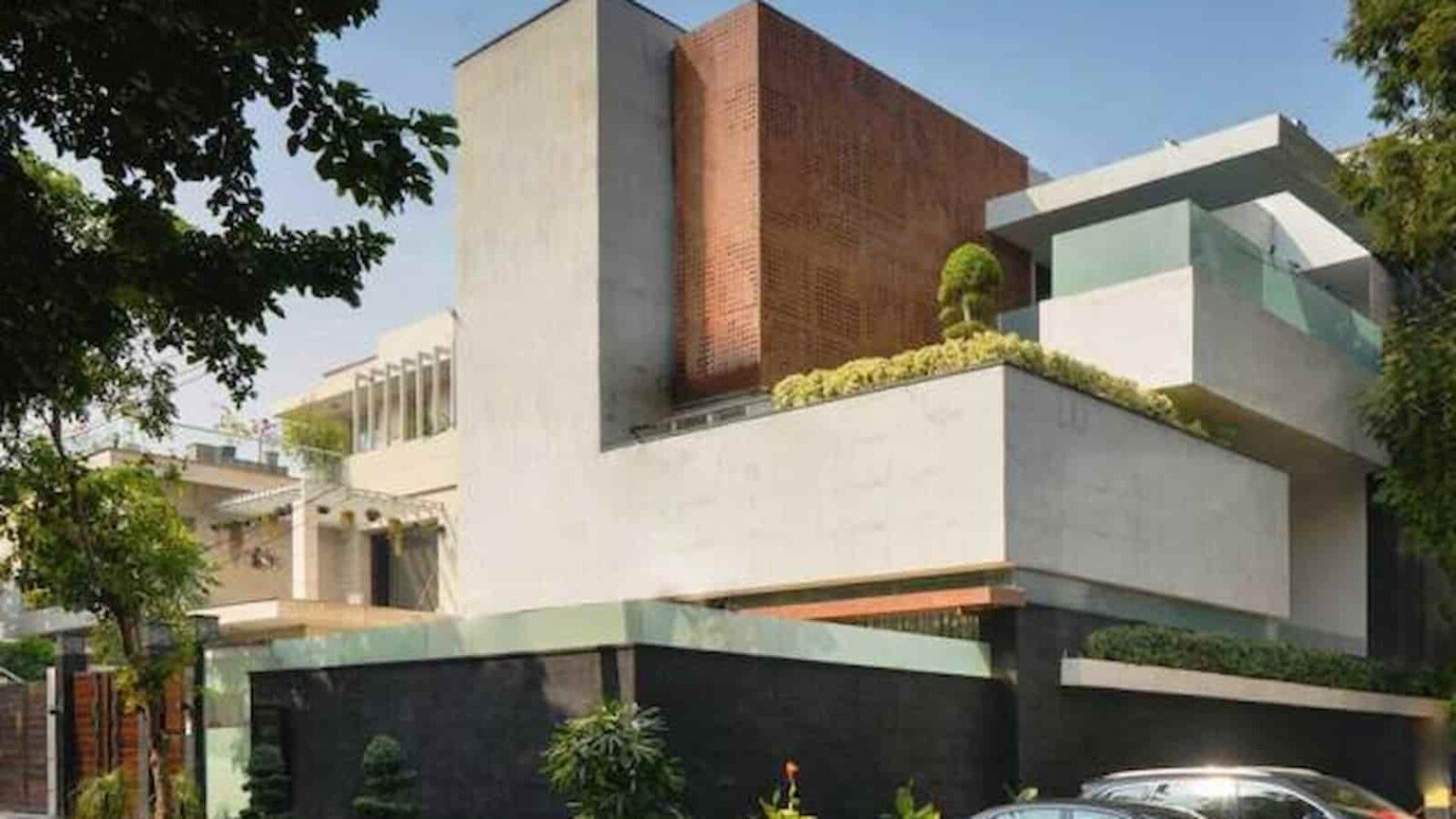 Virat Kohli House A Sneak Peak into his luxurious apartment