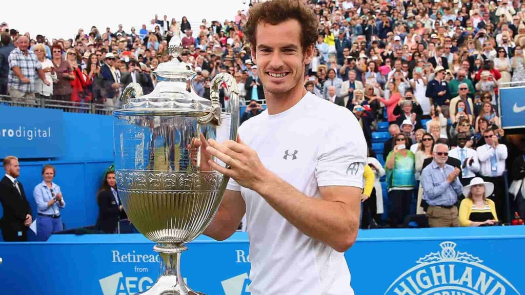 Andy Murray with the Queen's Club trophy