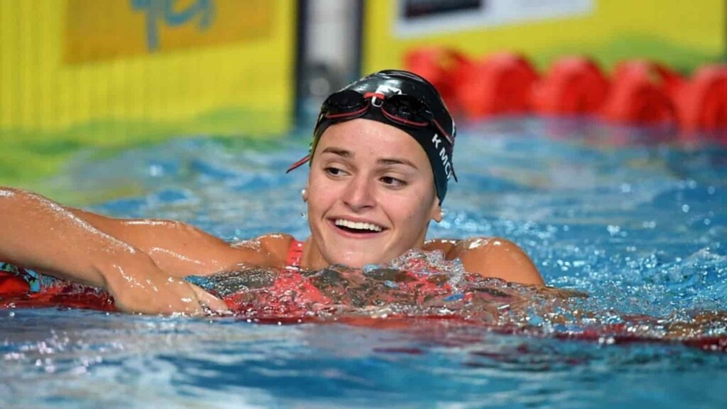 Teen swimmer Kaylee McKeown sets new women's 100m backstroke world record