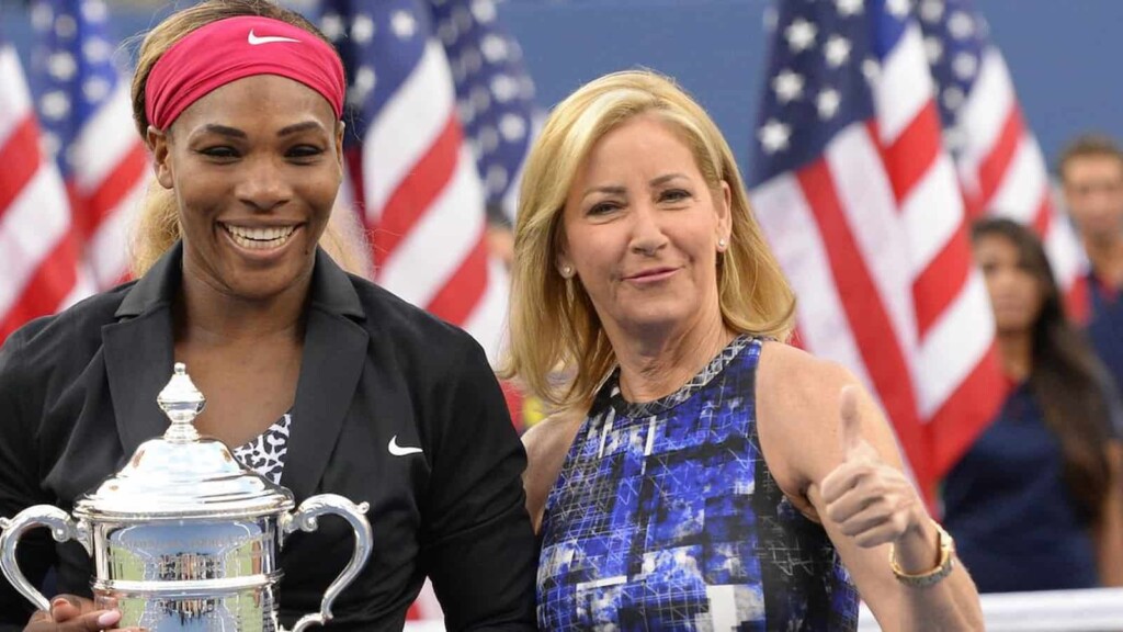 Serena Williams and Chris Evert