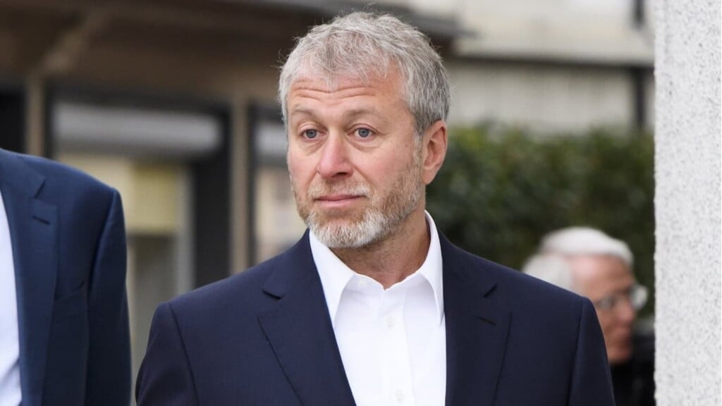 Roman Abramovich is the owner of Chelsea FC