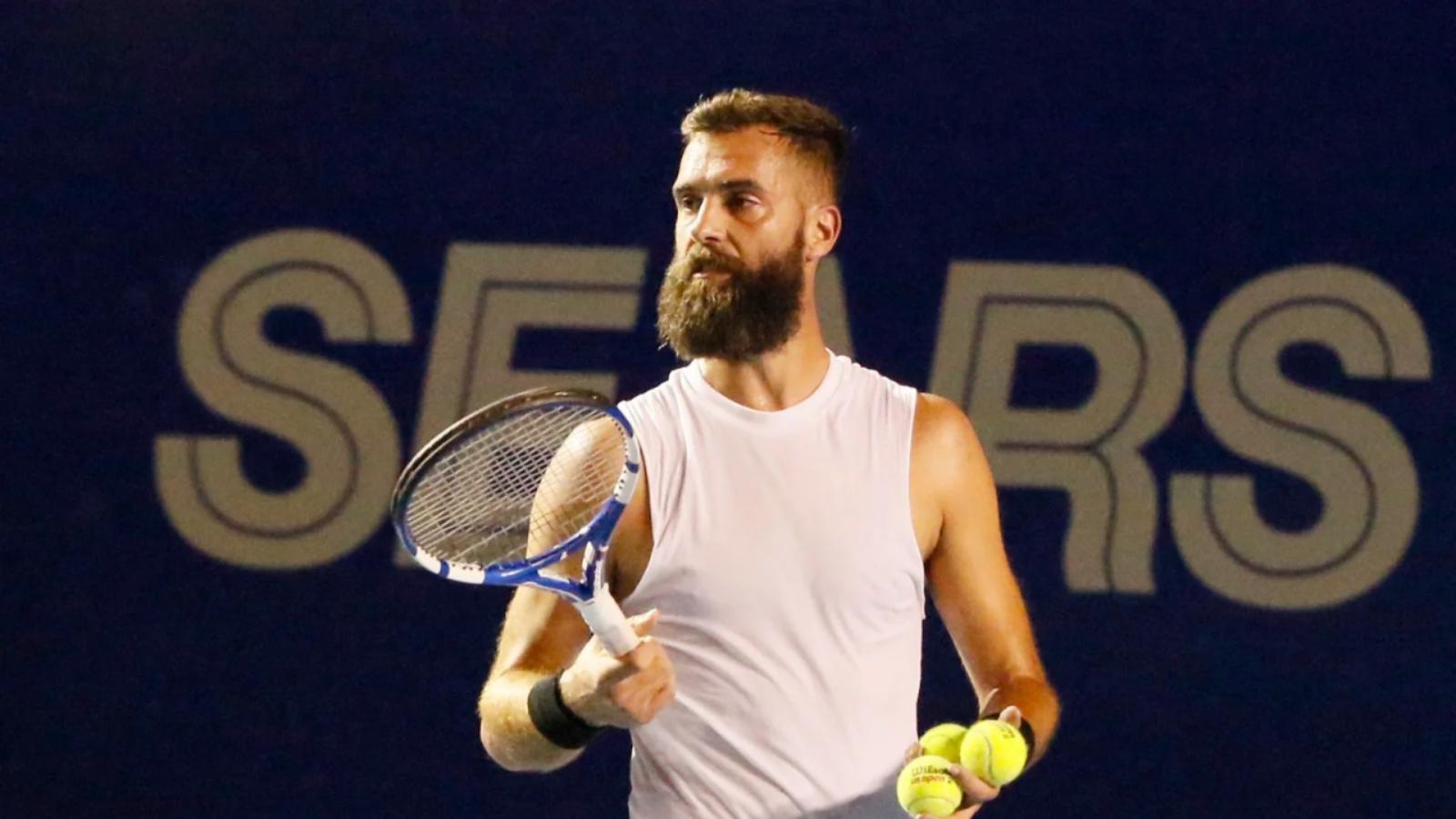 WATCH: Benoit Paire throws away Drink in anger after squandering 4 match points in loss to Federico Delbonis