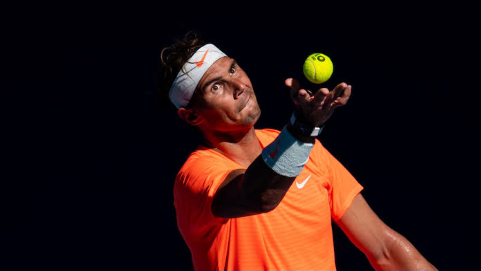 WATCH: Rafael Nadal hits the court in preparations for the 2022 Australian Open