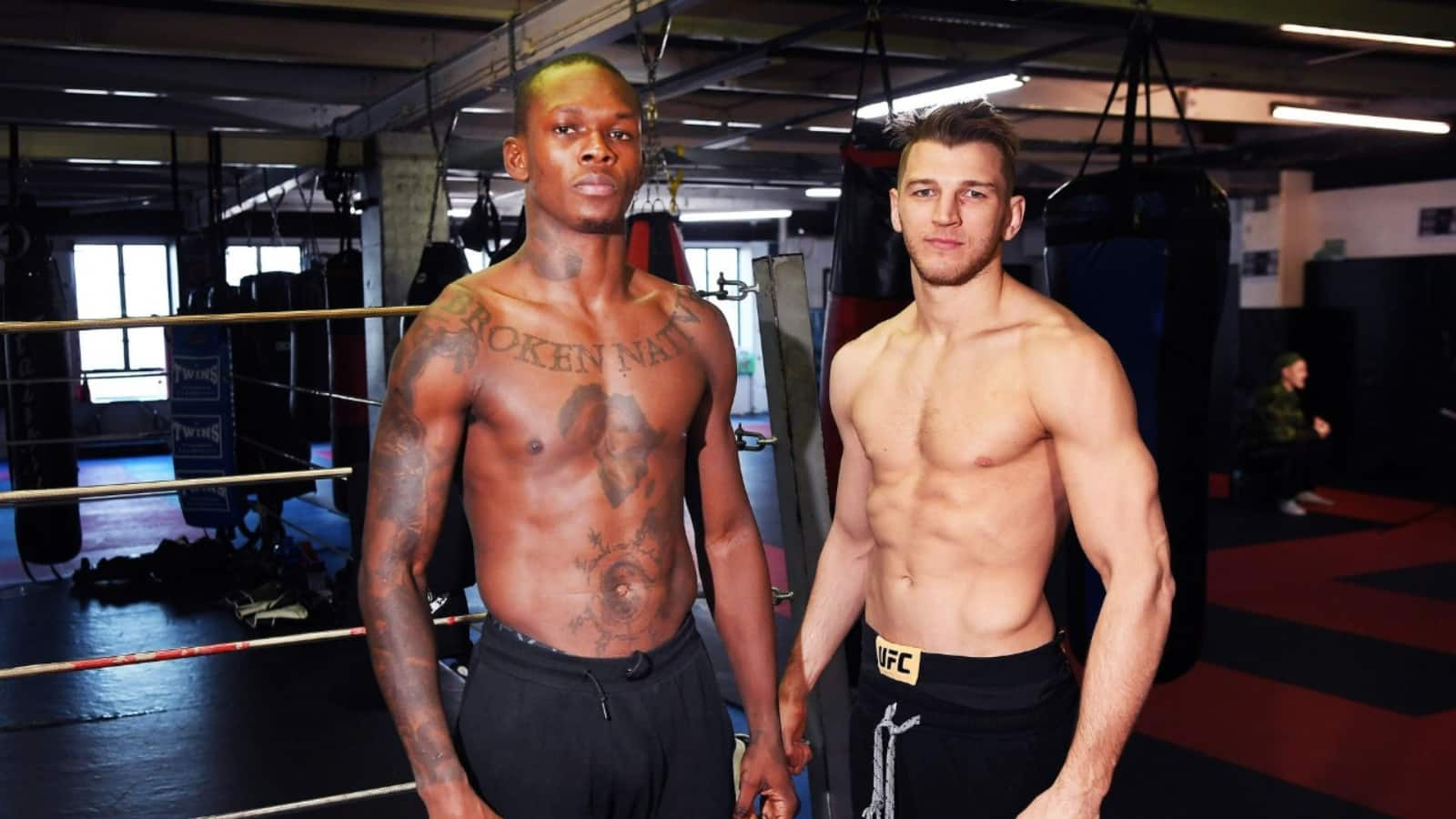 Israel-Adesanya-Dan-Hooker.jpg