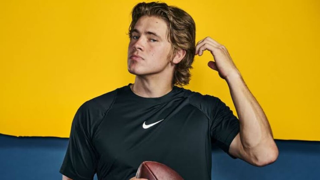 I've Never Wanted A Tie So Bad: Heartbreaking Justin Herbert Moment  Captured Before Las Vegas Raiders Crush LA Chargers' Playoffs Hopes -  EssentiallySports