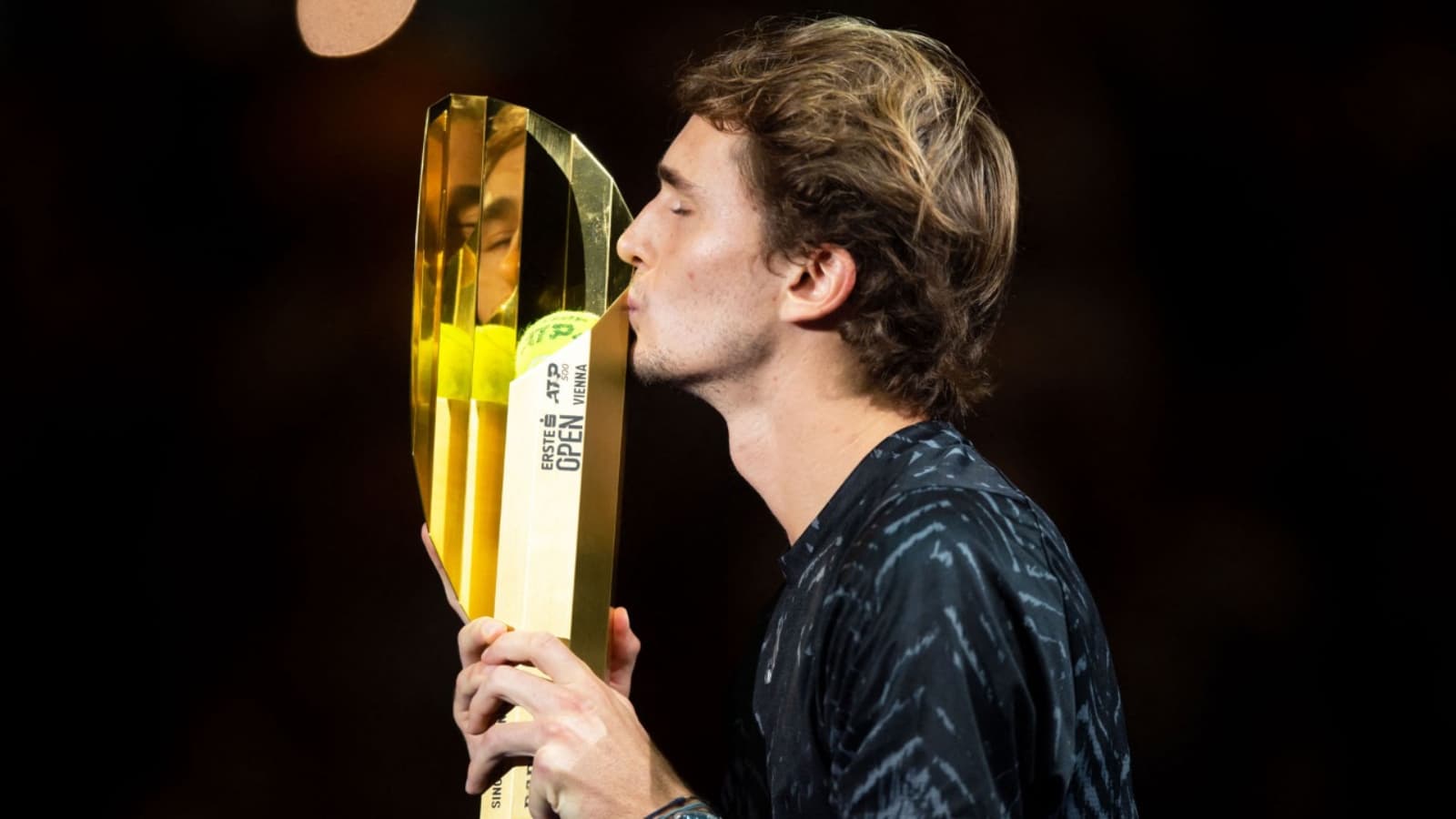 Alexander Zverev wins his 5th title of the season at Vienna, beats Frances Tiafoe