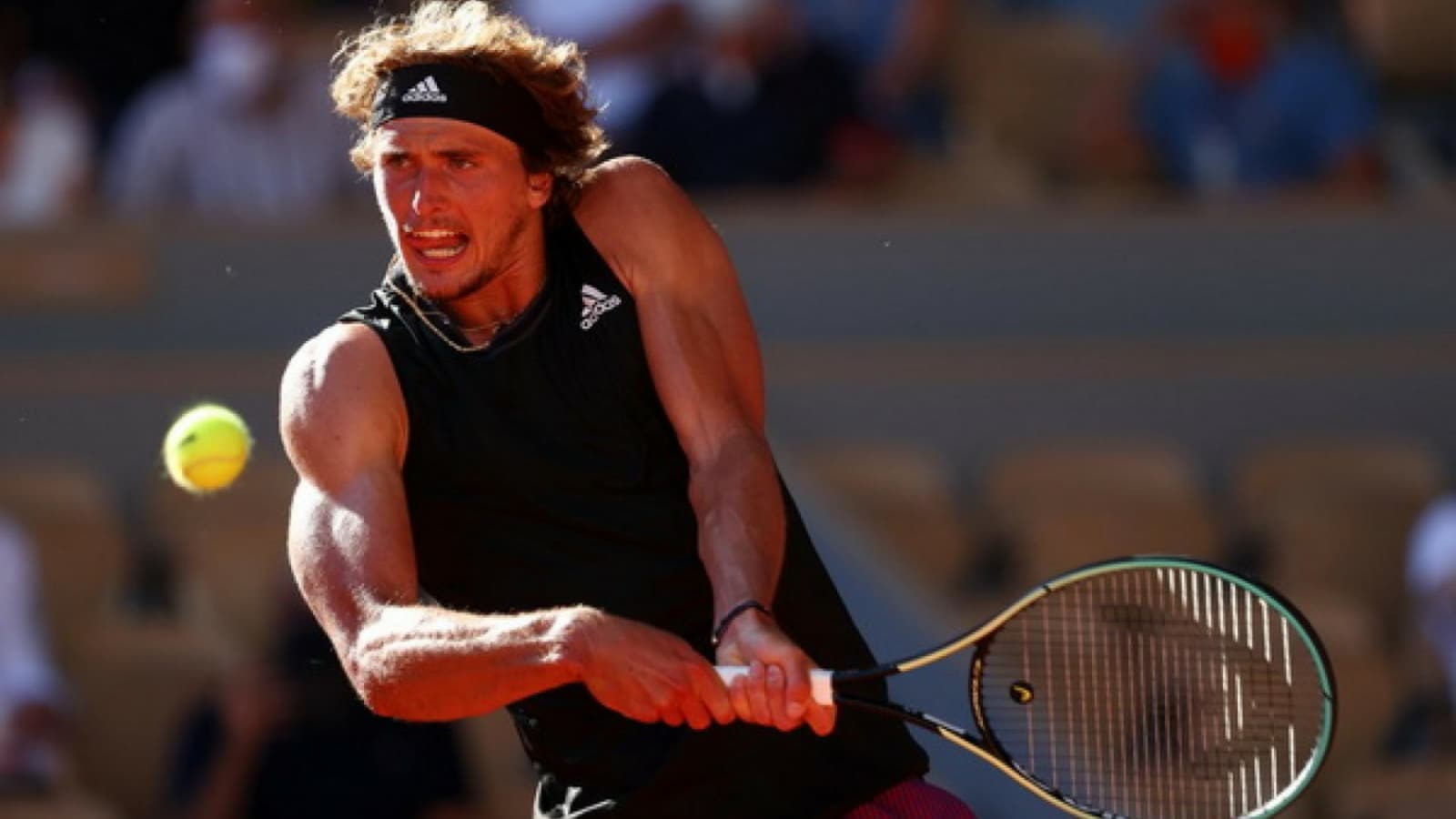 I need to recover well before taking on Daniil Medvedev in the Paris Masters semifinals, says Alexander Zverev