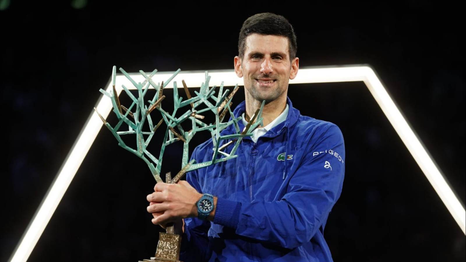 “Cometh the hour, cometh the man”: Twitter goes crazy as Novak Djokovic lifts 6th Masters title in Paris