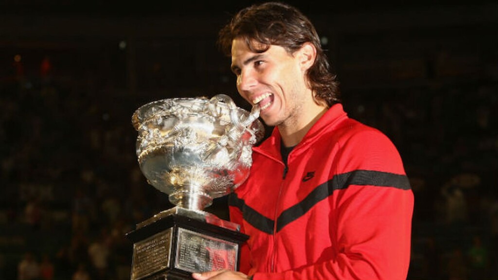 Rafael Nadal with the 2009 Australian Open trophy