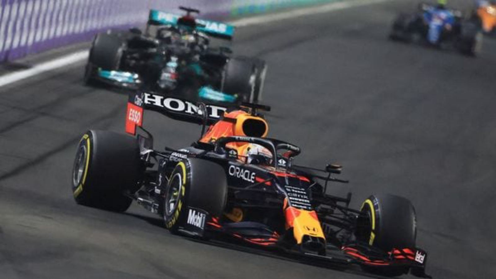 “There was no reason to contact Lewis Hamilton during the winter break” Max Verstappen on Lewis Hamilton’s time away from Formula1