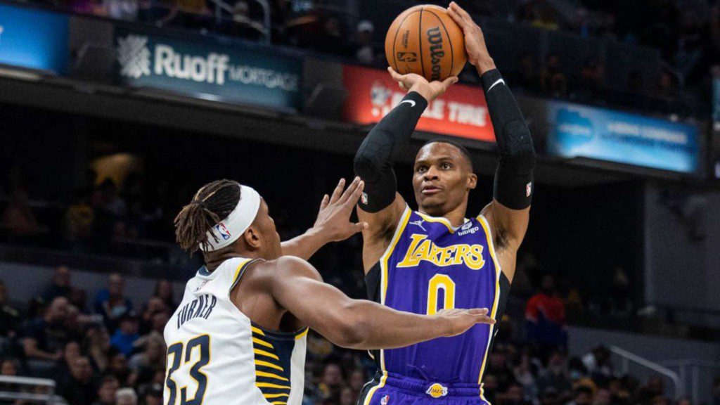 Former Lakers Star Rips NBA Fans for Shaming Russell Westbrook: “Y'all Been  Talking About Him Like He Tony Snell” - EssentiallySports