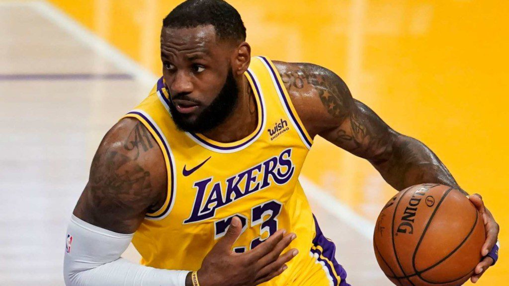 LeBron James retiring? BOMBSHELL news breaks following Lakers