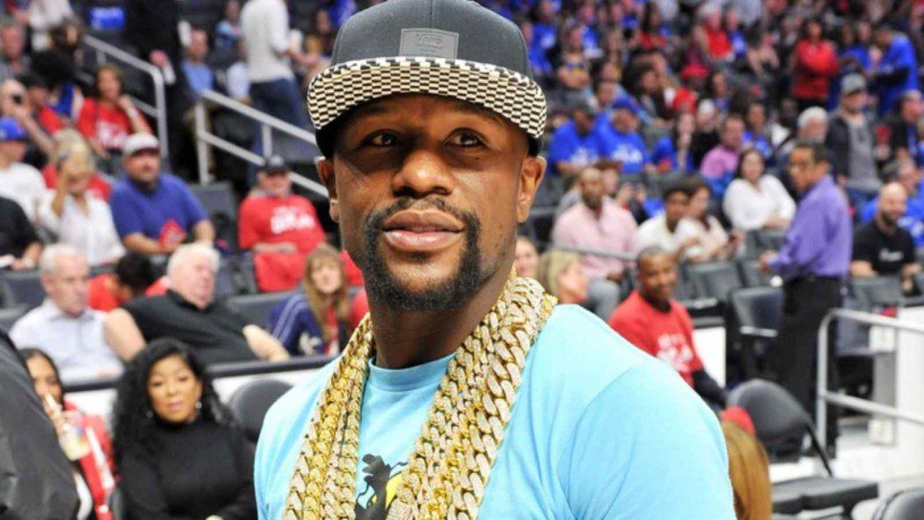 Video Floyd Mayweather shows off his striking skills with nolookers