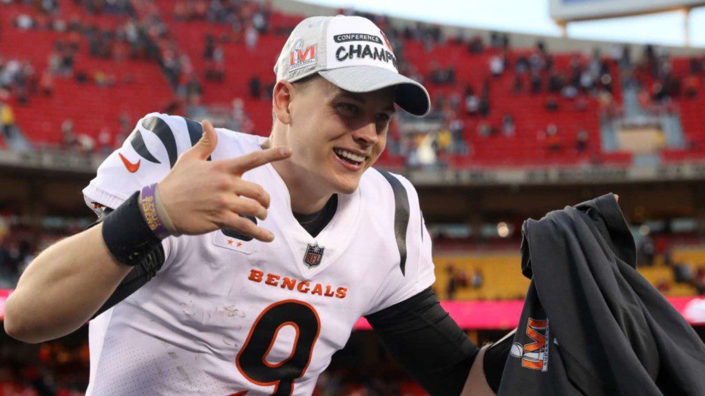 Joe Burrow is the absolute TRUTH!: LeBron James compares the Cleveland  Cavaliers Renaissance in '03 to the Cincinnati Bengals this season - The  SportsRush