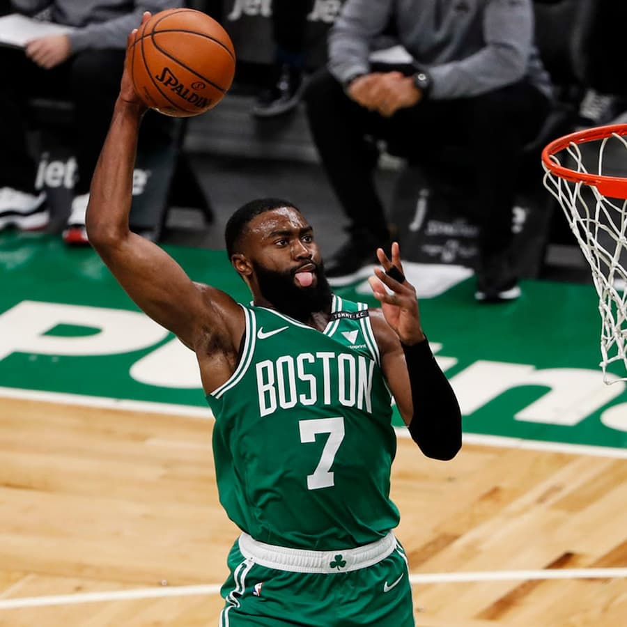 Jaylen Brown posterizes Mo Bamba with monster slam!