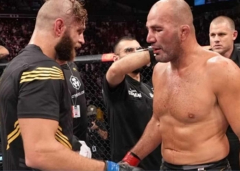 Glover Teixeira at UFC 275