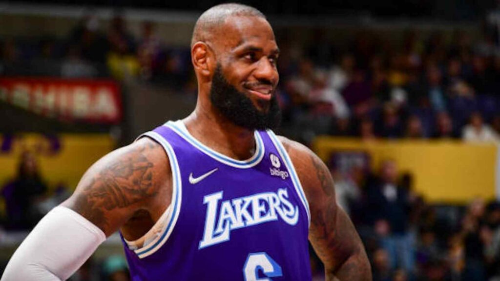 LeBron James To Win The 2022-2023 NBA MVP Sees Biggest Payout In His  Career: Here's How Much A $100 Bet Pays Out - DraftKings (NASDAQ:DKNG),  Caesars Entertainment (NASDAQ:CZR) - Benzinga