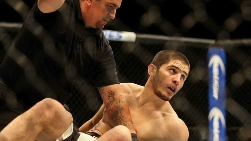Islam Makhachev buys a new television for a fight fan as the latter ...