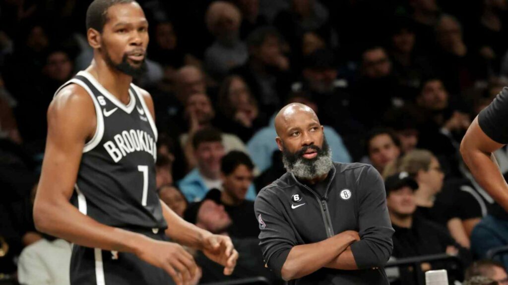 Jacque Vaughn and Kevin Durant