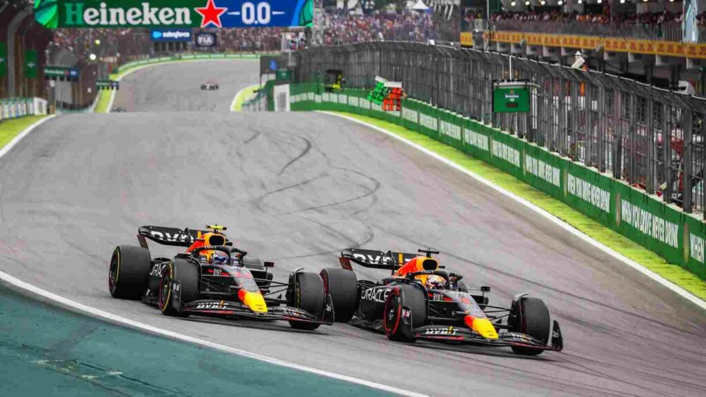 Red Bull's Max Verstappen passes teammate Sergio Perez on lap 67 of the São Paulo Grand Prix (IMAGO / PanoramiC)