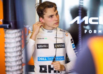 Oscar Piastri during the post-season Abu Dhabi test (IMAGO / PanoramiC)
