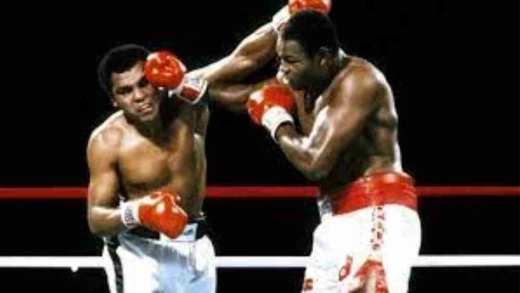 Larry Holmes vs Muhammad Ali