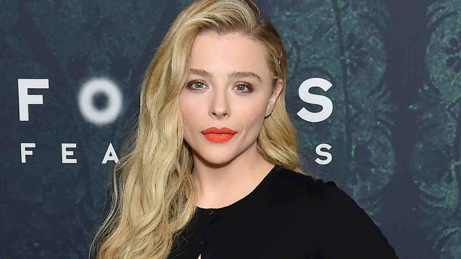 The Peripheral's Chloë Grace Moretz likes to think she's good at Call of  Duty