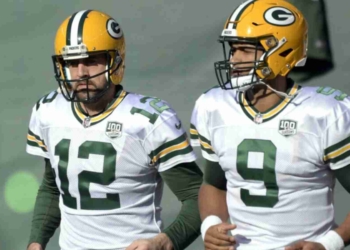 Aaron Rodgers and DeShone Kizer