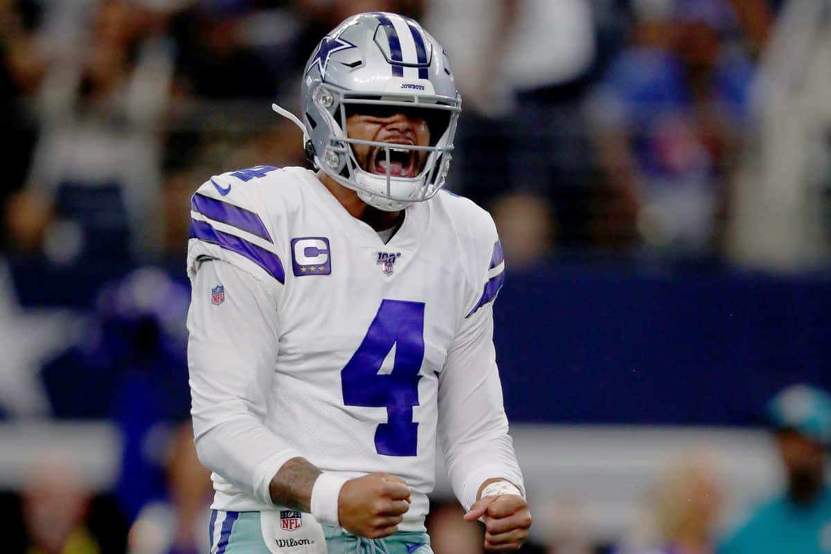 “Bench his a**” – NFL fans brutally CLOWN Dak Prescott after he tied Derek Carr for the league lead in interceptions despite playing 5 games fewer