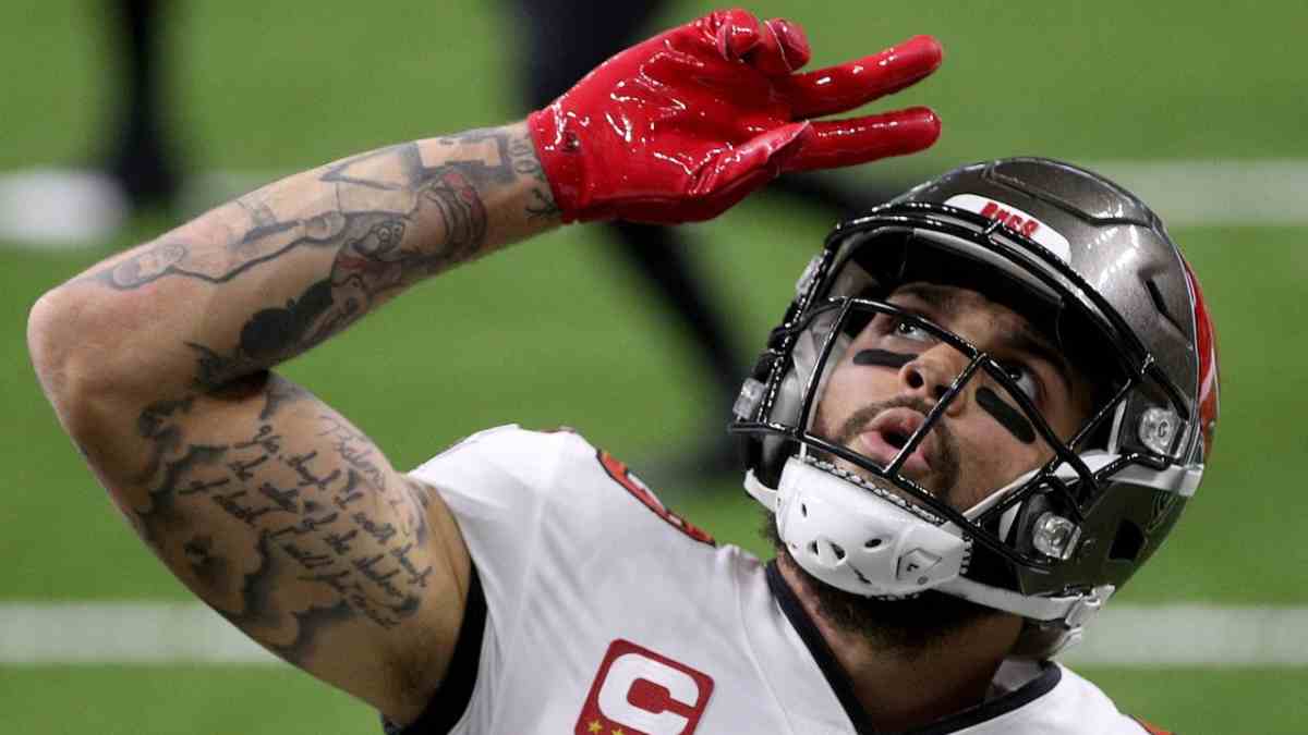 Mike Evans Contract Details Know the detailed contract breakdown of