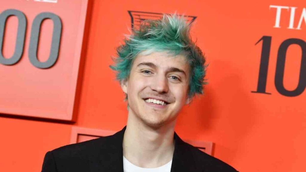 "One of the greatest games ever made", Ninja loses it when a viewer terms Fortnite as a kid's game