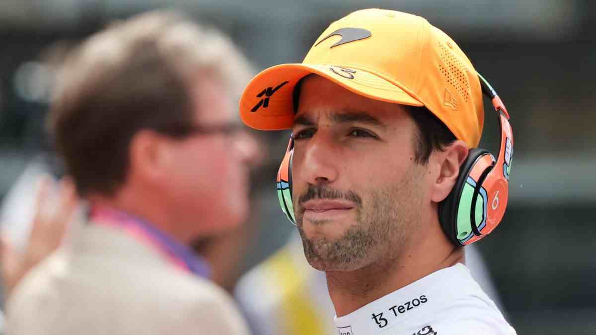 ‘He is leaving when he is kicked out,’ Mika Hakkinen thinks Daniel Ricciardo’s chances to return to F1 are low