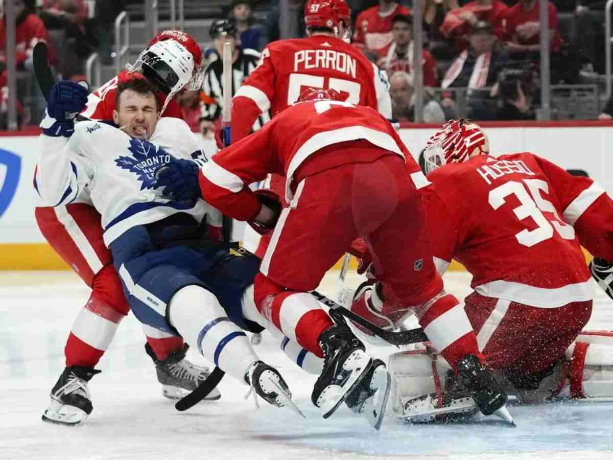 <strong></noscript>“Are you f***ing kidding me!!?” – Michael Bunting flips after an ugly cross-check in face by Ben Chiarot, no penalty called</strong>