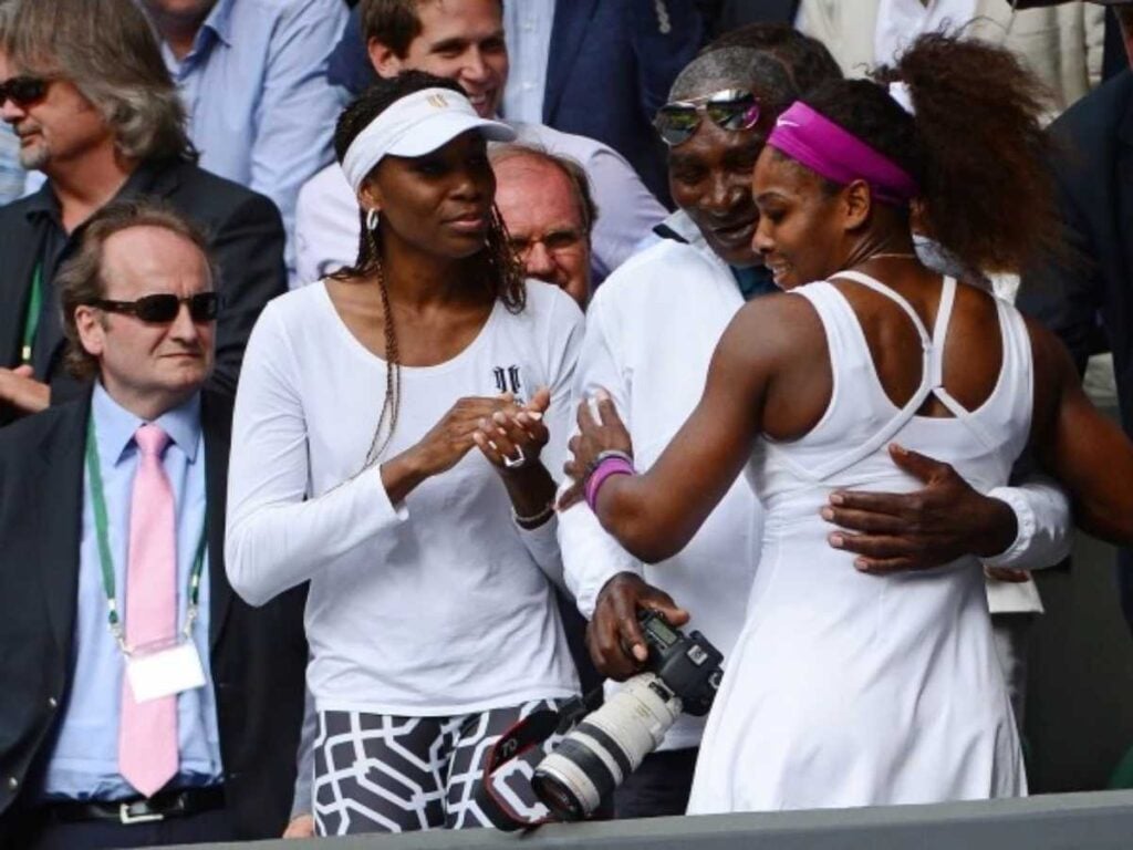 Richard Williams with daughters Venus and Serena Williams