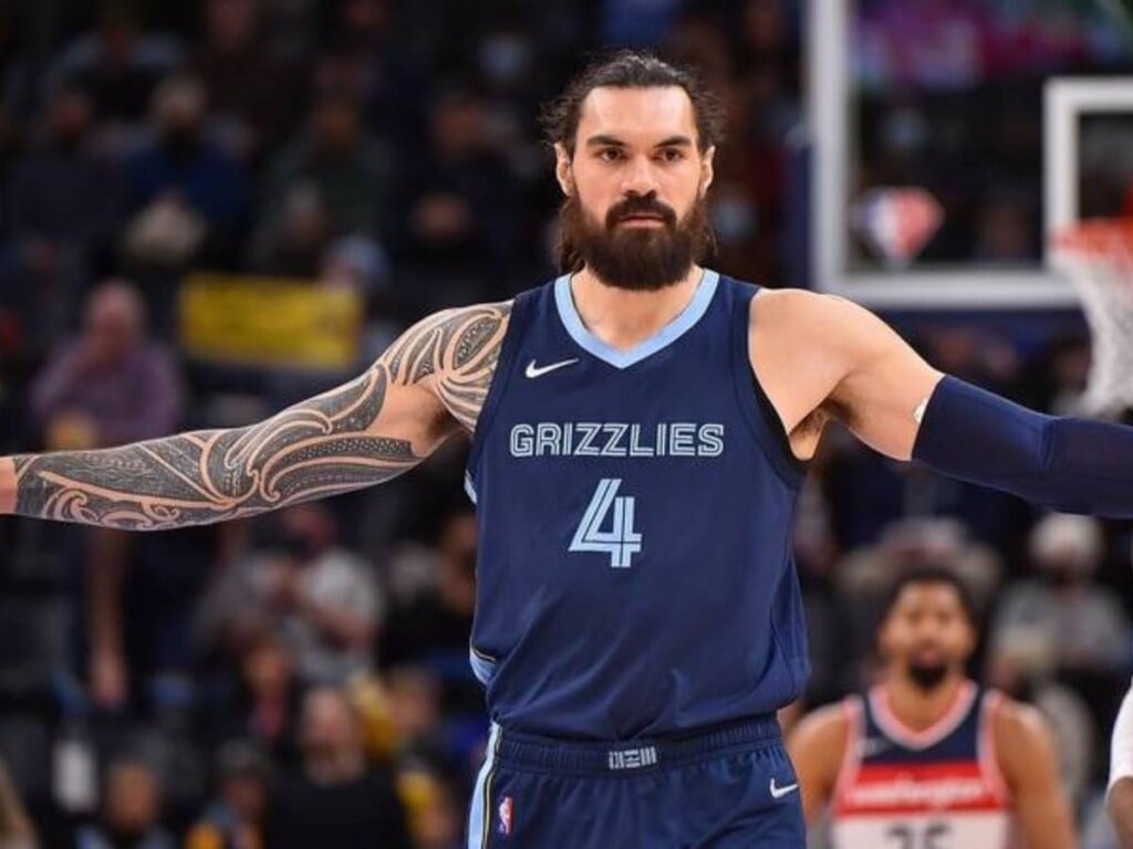 Steven Adams